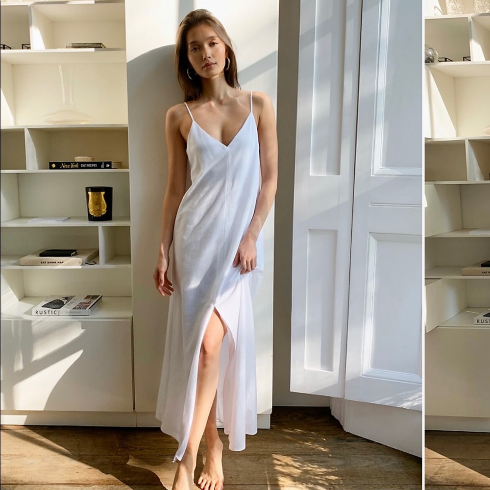 Aritzia Lustria Dress - Picture 1 of 3
